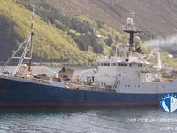 Navio de pesca de arrasto à venda