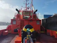 Rebocador à venda
