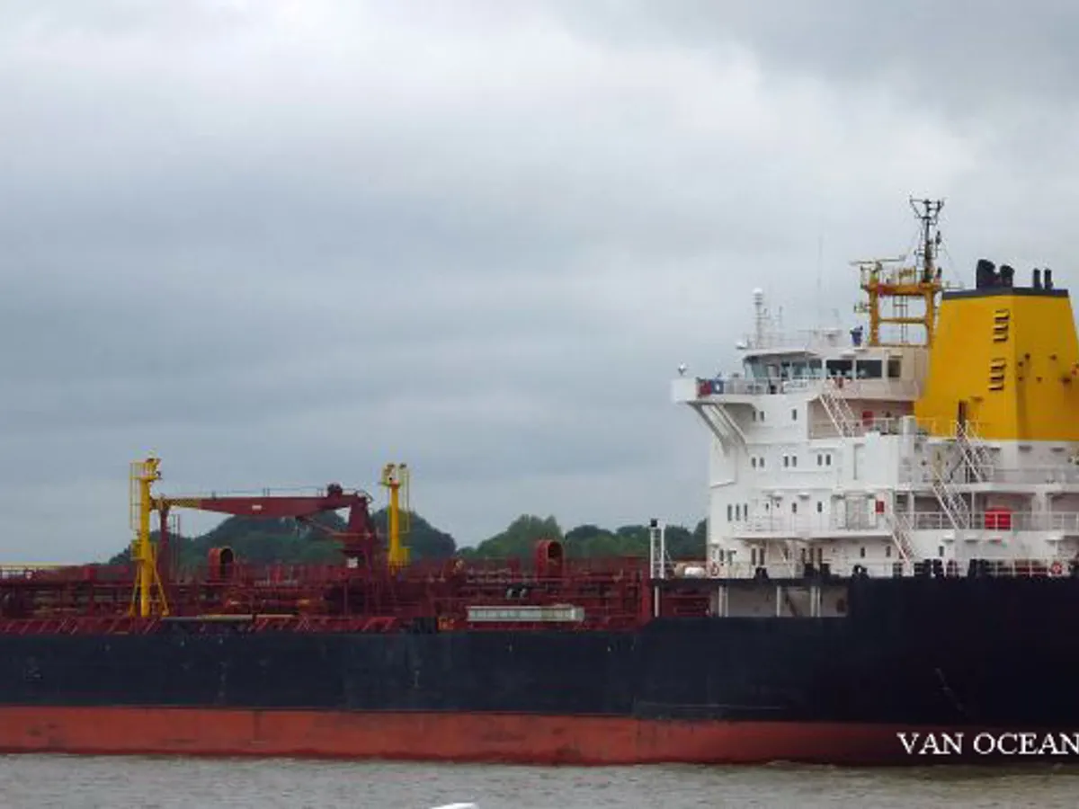 Navio-tanque de óleo/produtos químicos à venda