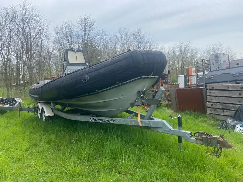 Bote inflável rígido à venda