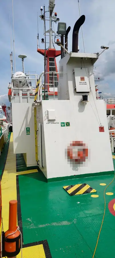 Navio de abastecimento à venda
