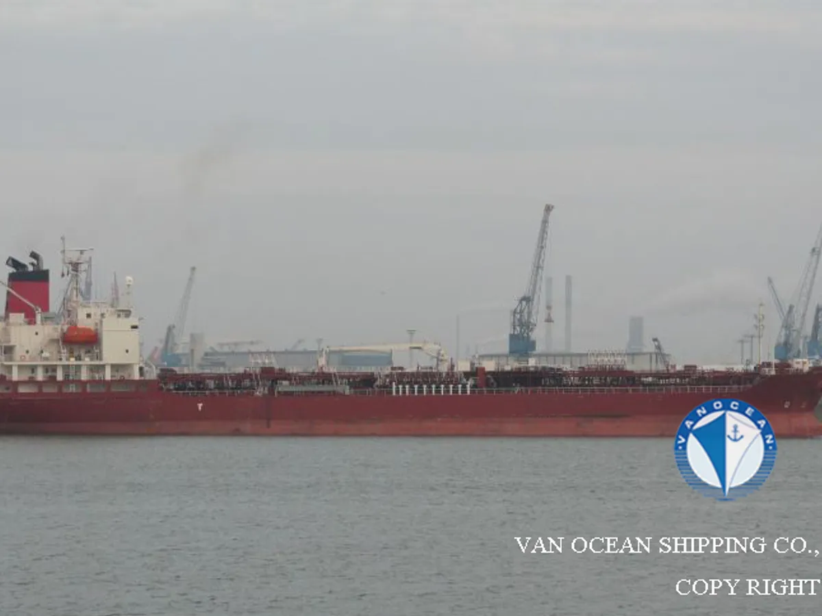 Navio-tanque de óleo/produtos químicos à venda