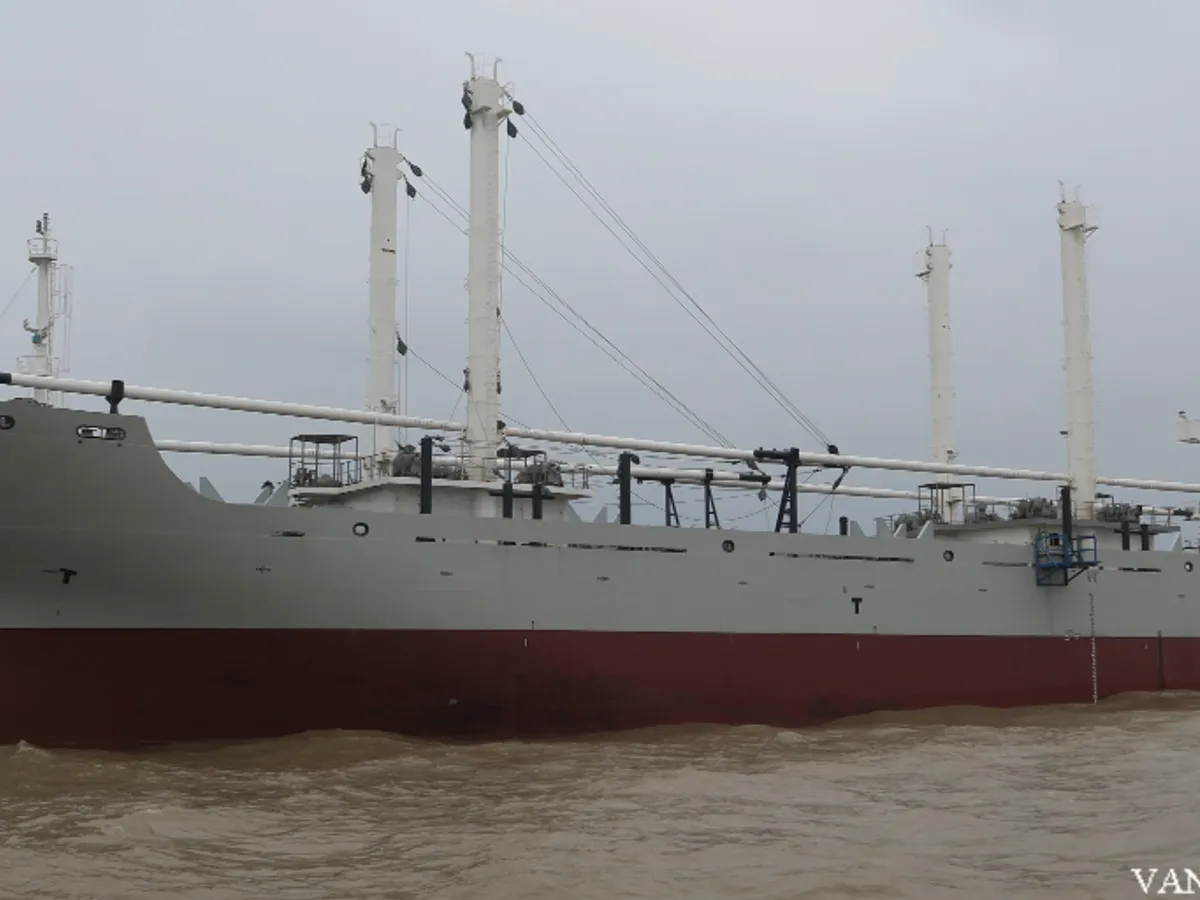 Navio frigorífico à venda