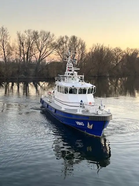 Navio de pesquisa à venda