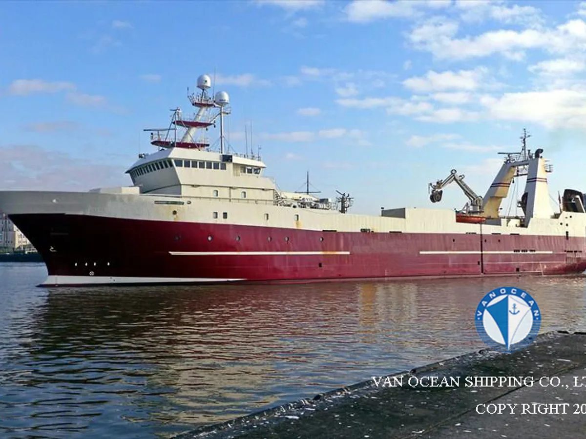 Navio de pesca de arrasto à venda