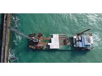 Navio de abastecimento à venda