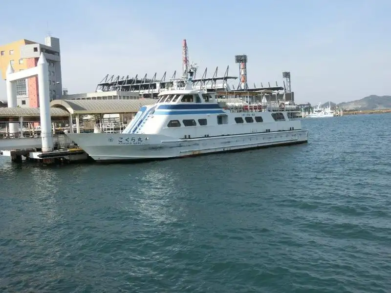 Navio de passageiros à venda