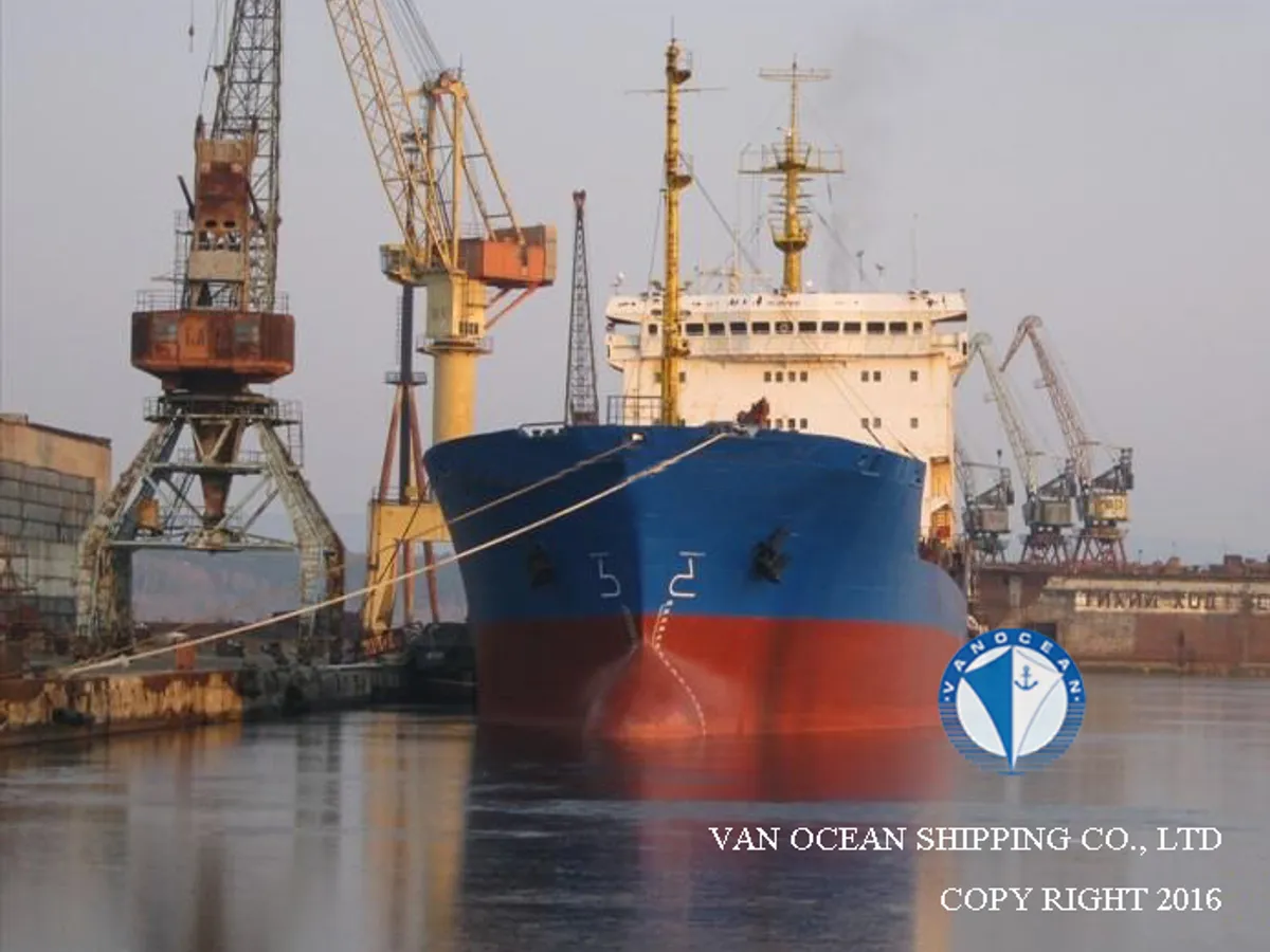 Navio-tanque de óleo/produtos químicos à venda