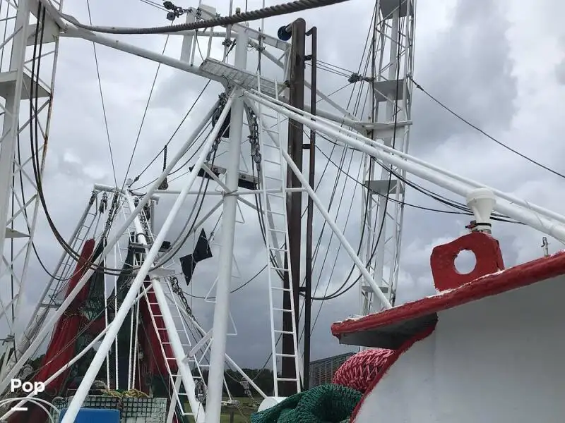 Navio de pesca de arrasto à venda