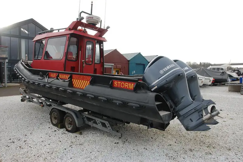 Bote inflável rígido à venda