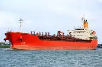 Oil/Chemical tanker à venda