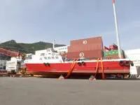 Navio porta-contêineres à venda