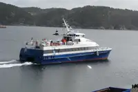 Catamarã à venda