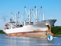 Navio frigorífico à venda