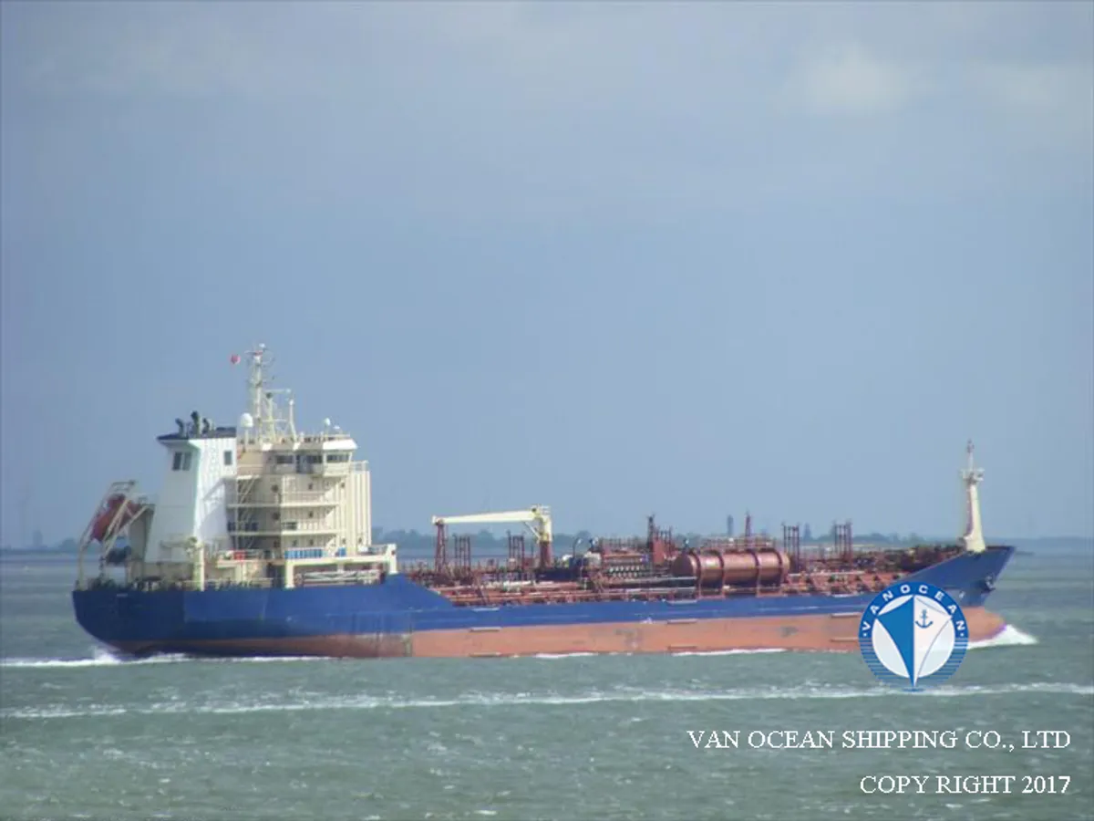 Navio-tanque de óleo/produtos químicos à venda