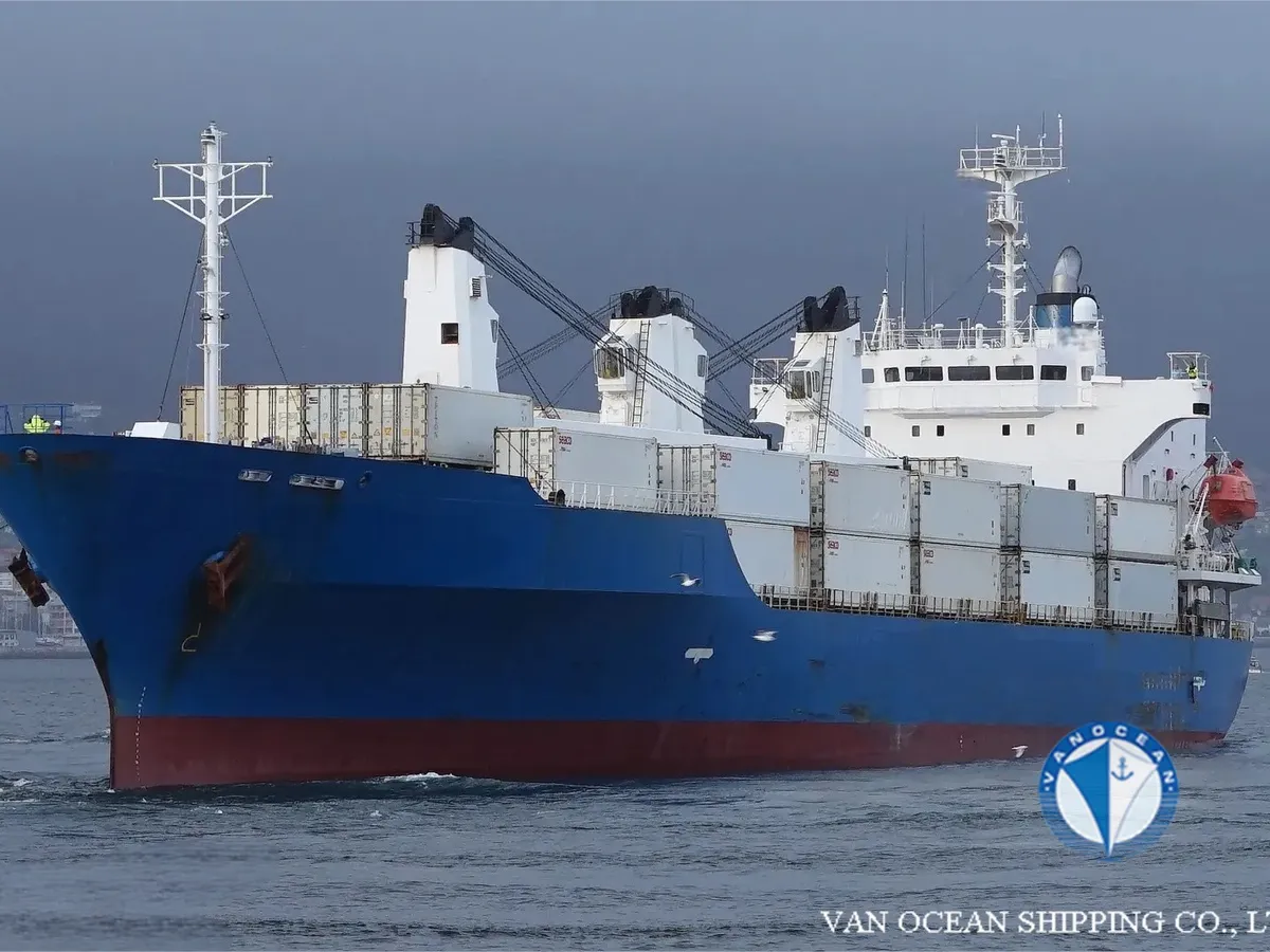 Navio frigorífico à venda