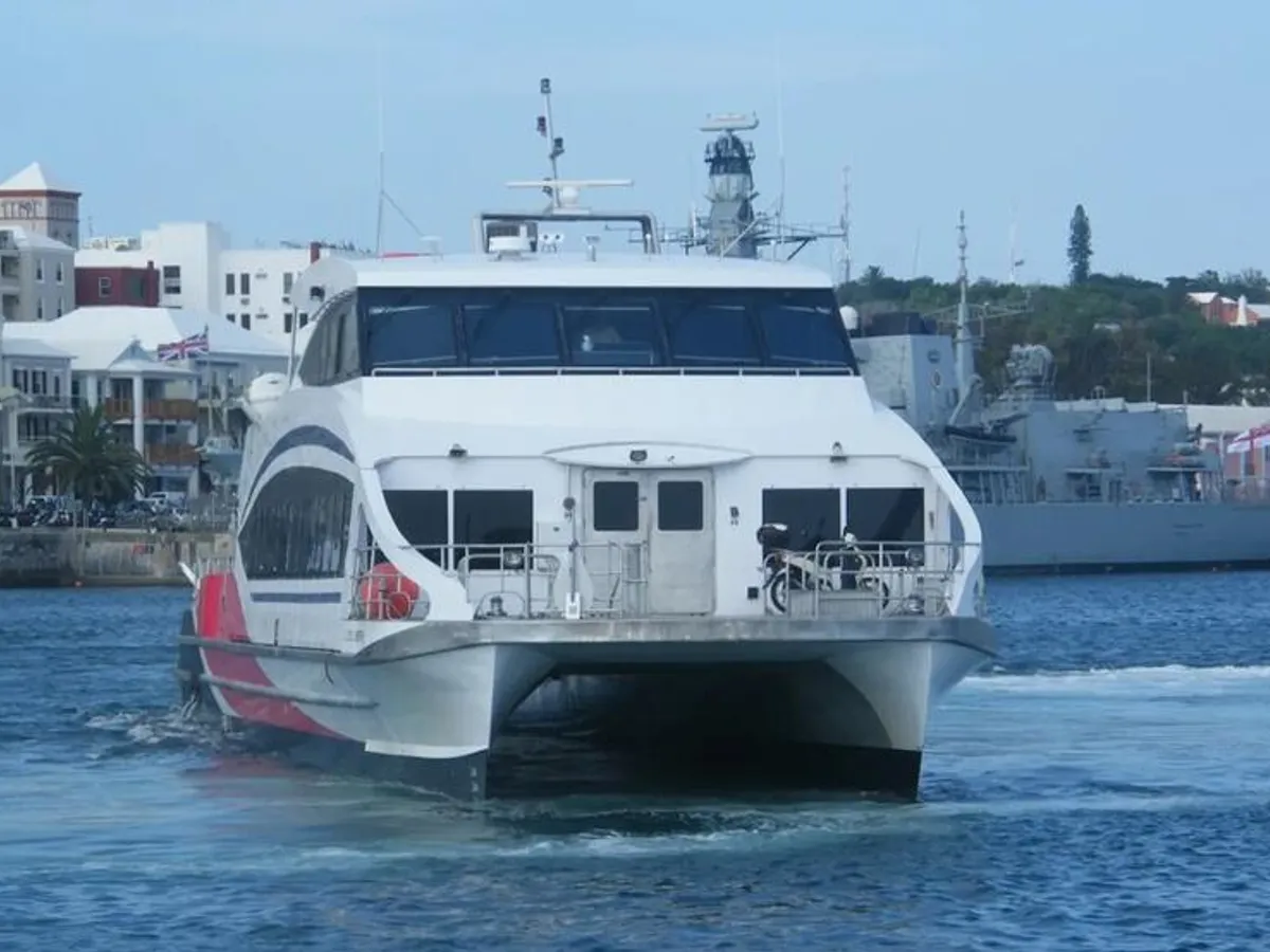 Navio de transporte de passageiros (Ferry) à venda