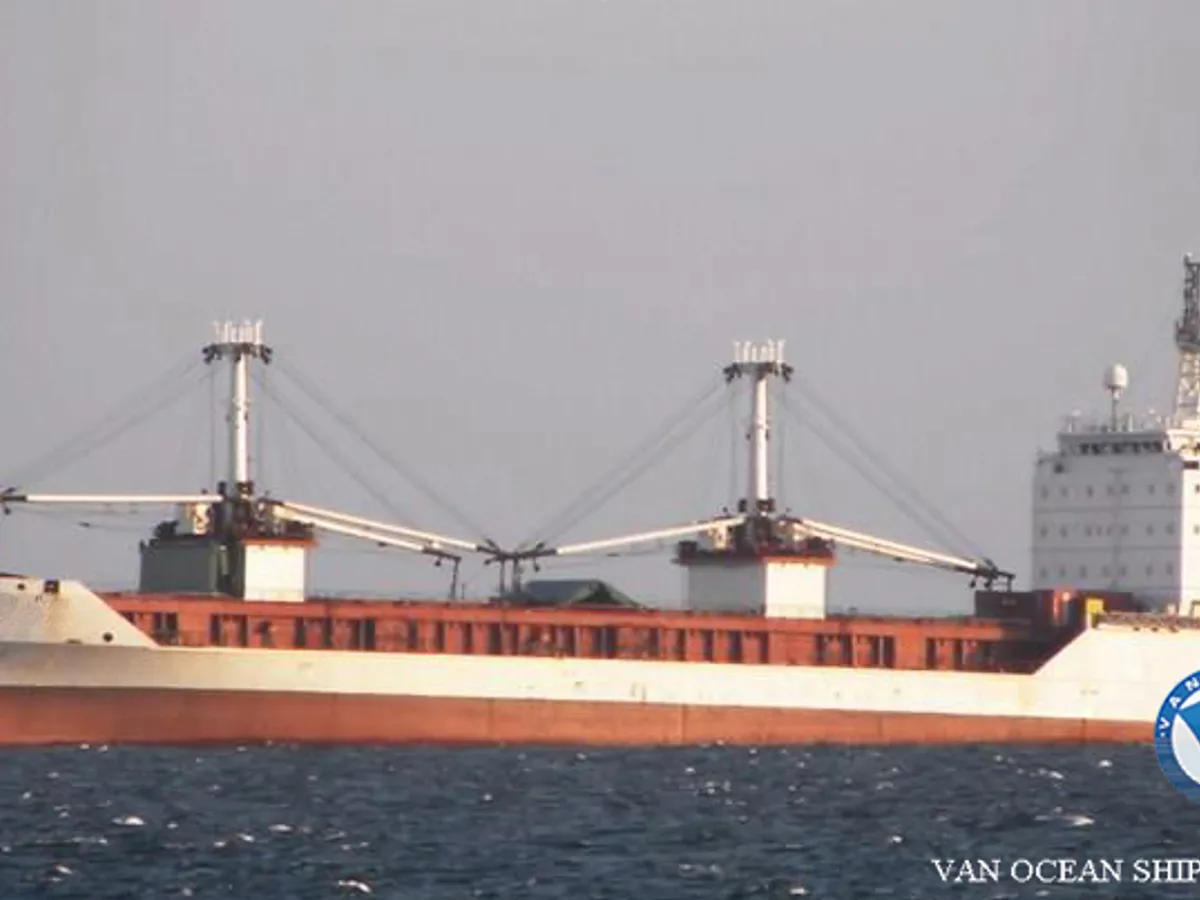 Navio frigorífico à venda
