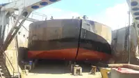 Barcaça à venda