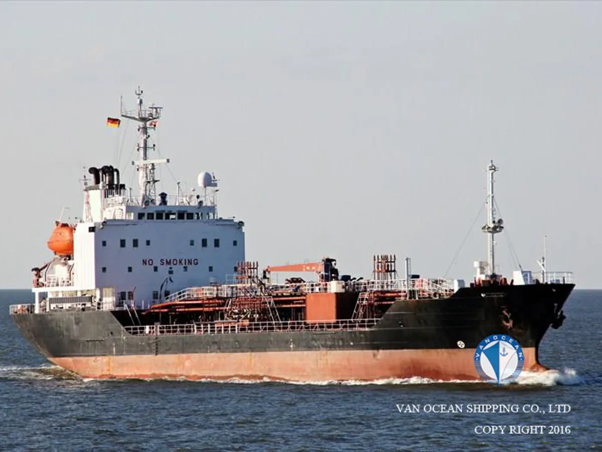 Navio-tanque de óleo/produtos químicos à venda