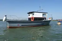 Rebocador à venda