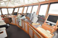 Navio de pesca de arrasto à venda
