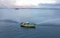 Navio de combate a incêndios à venda