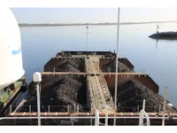 Navio de abastecimento à venda