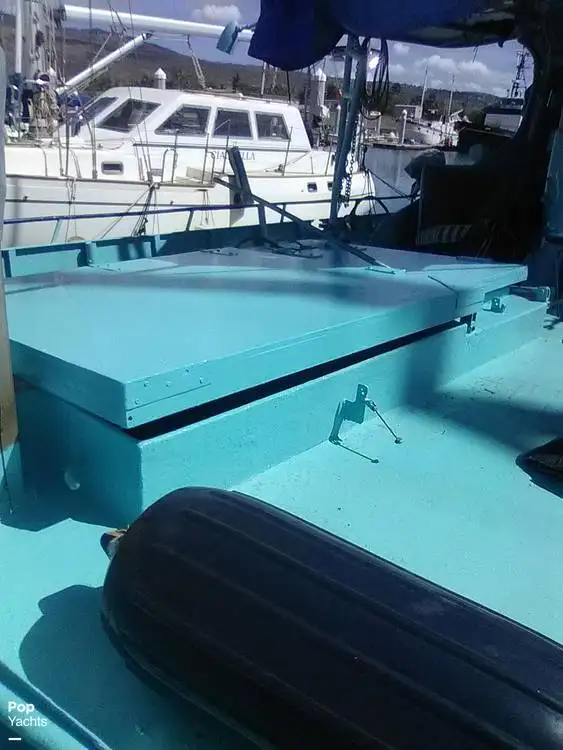 Navio de pesca de arrasto à venda