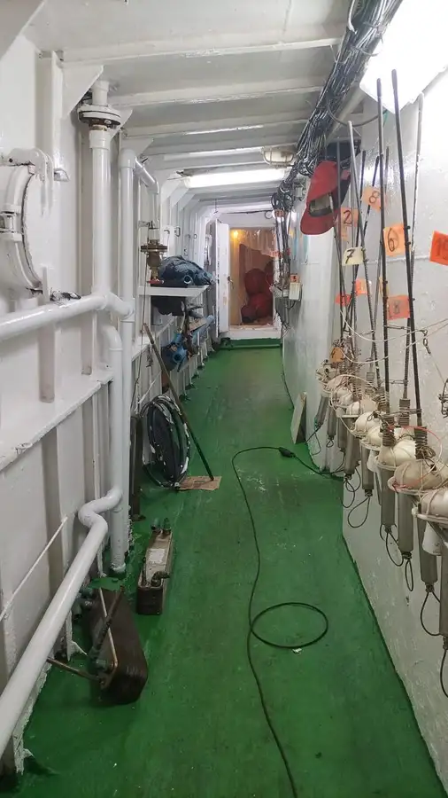 Navio de pesca de arrasto à venda