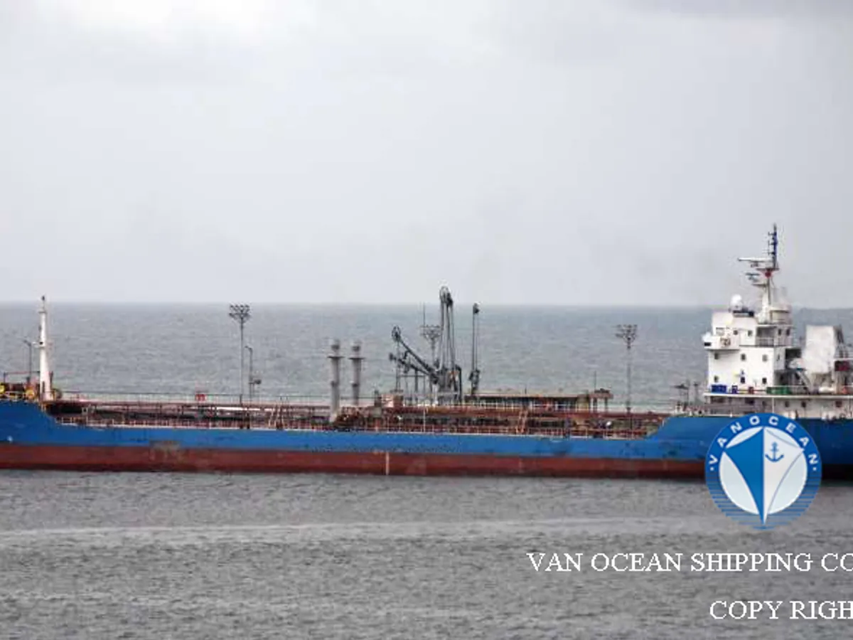 Navio-tanque de óleo/produtos químicos à venda
