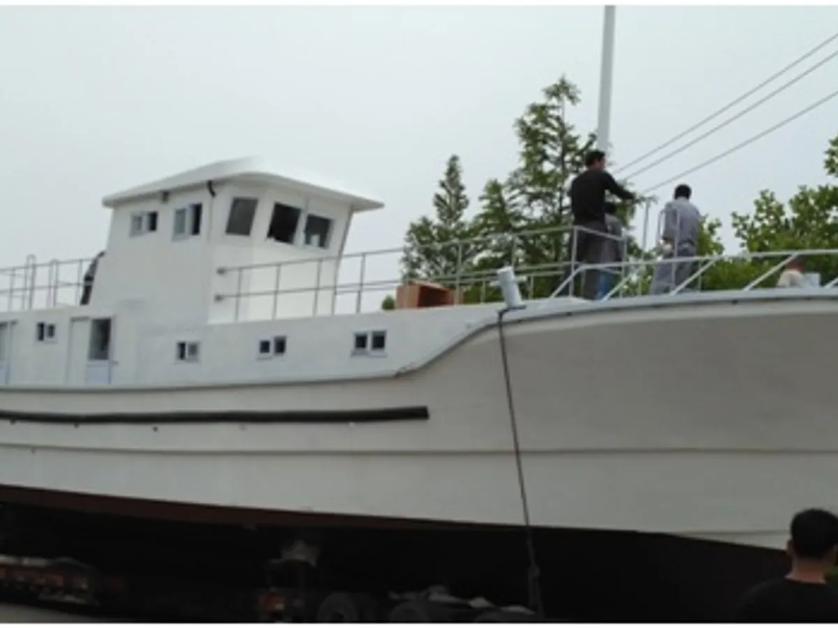 Navio de pesca de arrasto à venda