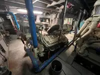 Barco de tripulação à venda