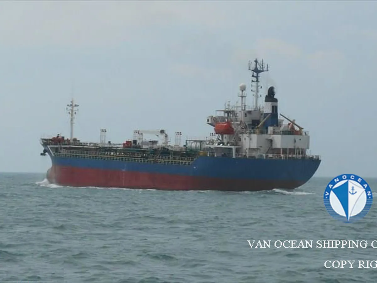 Navio-tanque de óleo/produtos químicos à venda