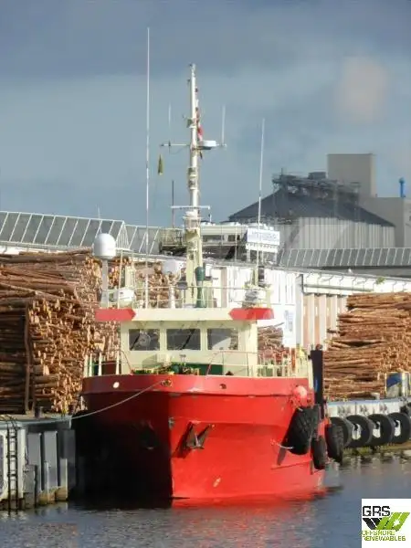 Navio de abastecimento à venda