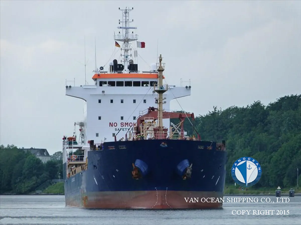 Navio-tanque de óleo/produtos químicos à venda