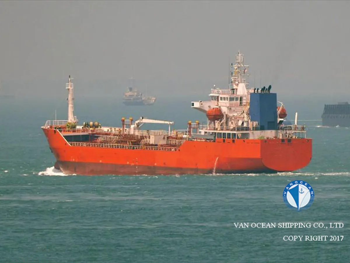 Navio-tanque de óleo/produtos químicos à venda