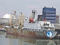 Navio frigorífico à venda