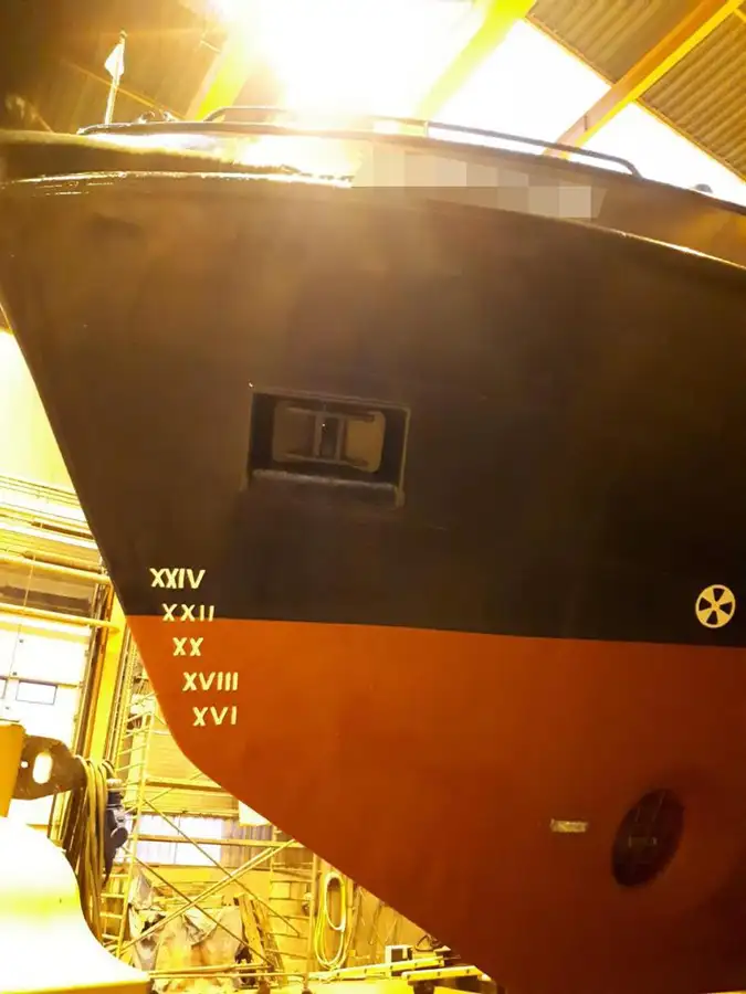 Navio de patrulha à venda