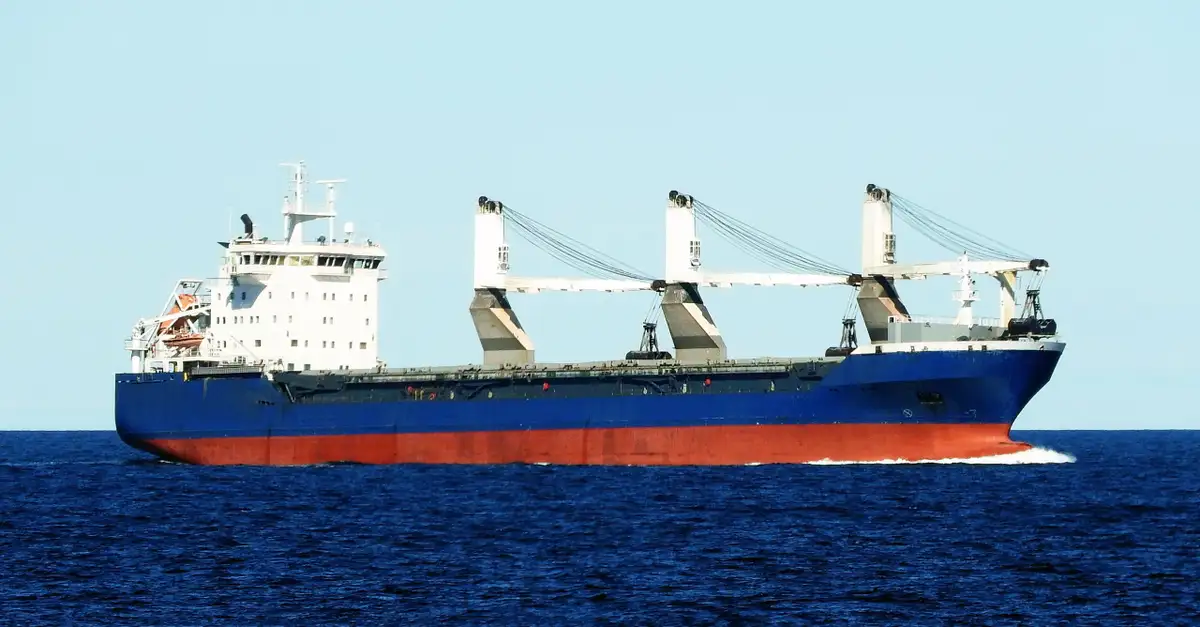 Navio graneleiro à venda
