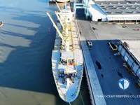 Navio frigorífico à venda