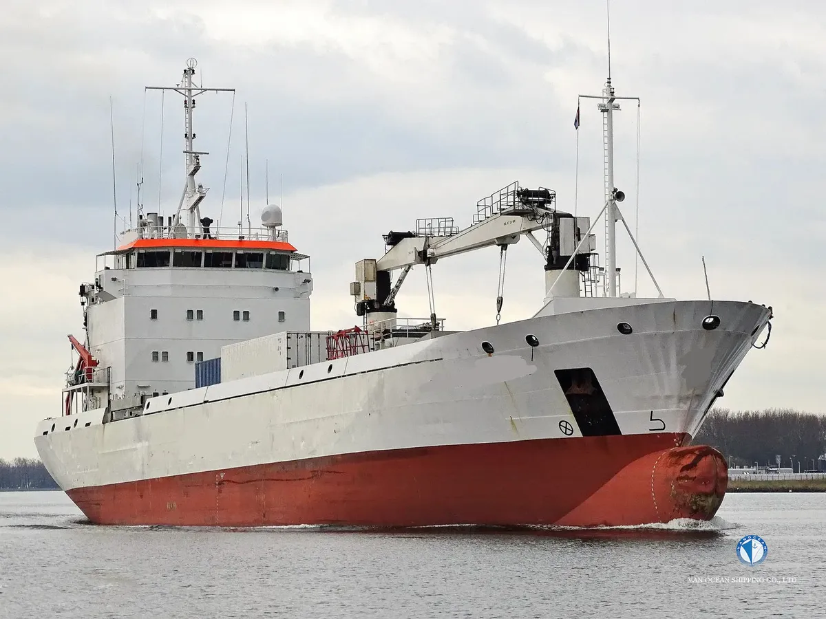 Navio frigorífico à venda