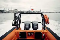 Bote inflável rígido à venda