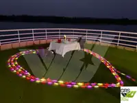 Navio restaurante à venda
