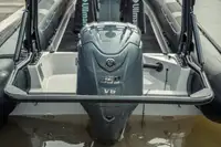 Bote inflável rígido à venda