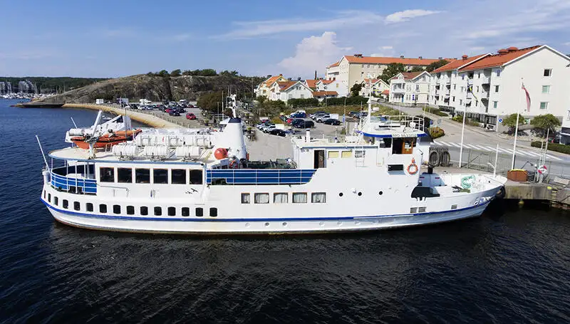 Navio de passageiros à venda