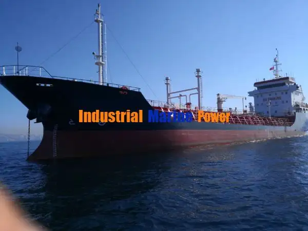 Navio-tanque de óleo/produtos químicos à venda