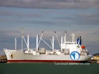 Navio frigorífico à venda
