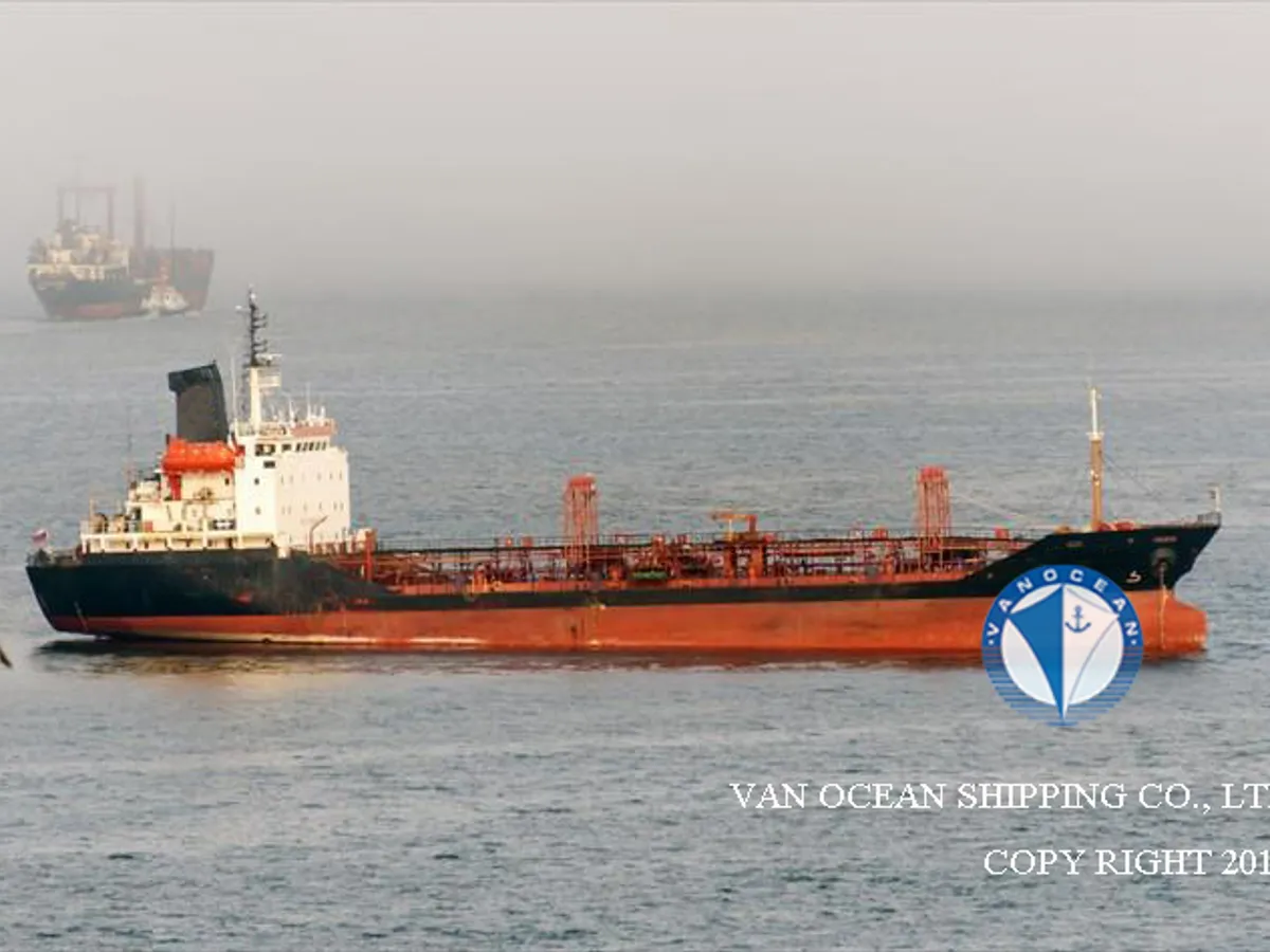 Navio-tanque de óleo/produtos químicos à venda