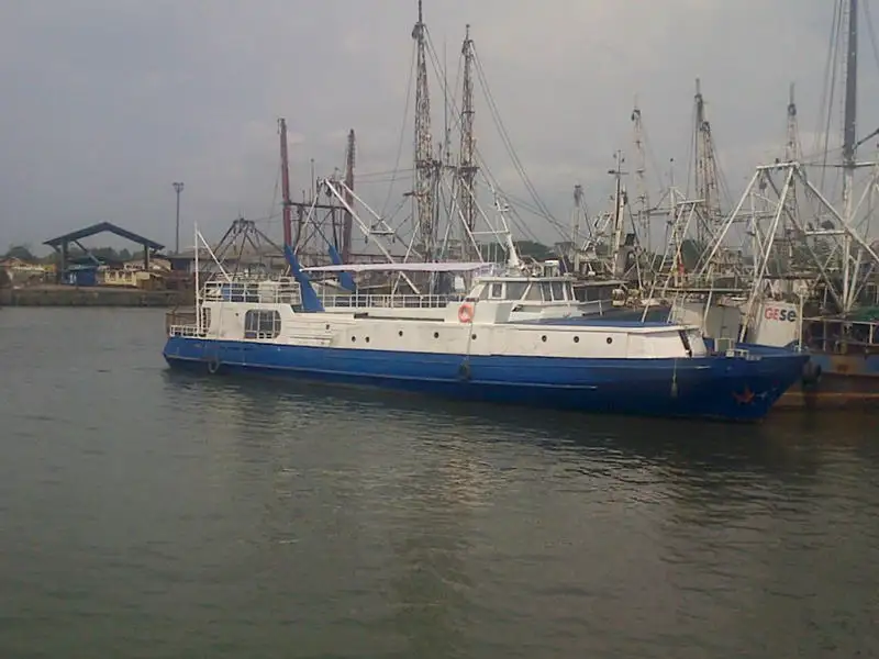 Navio de cruzeiro à venda